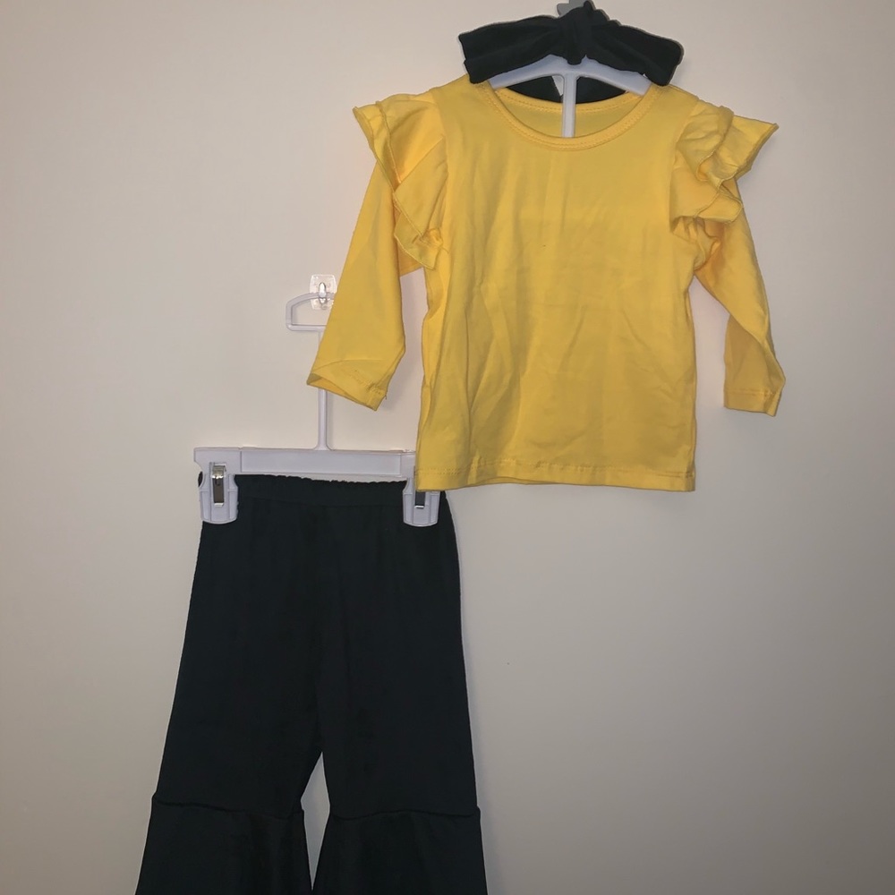 Yellow and black bellbottom set